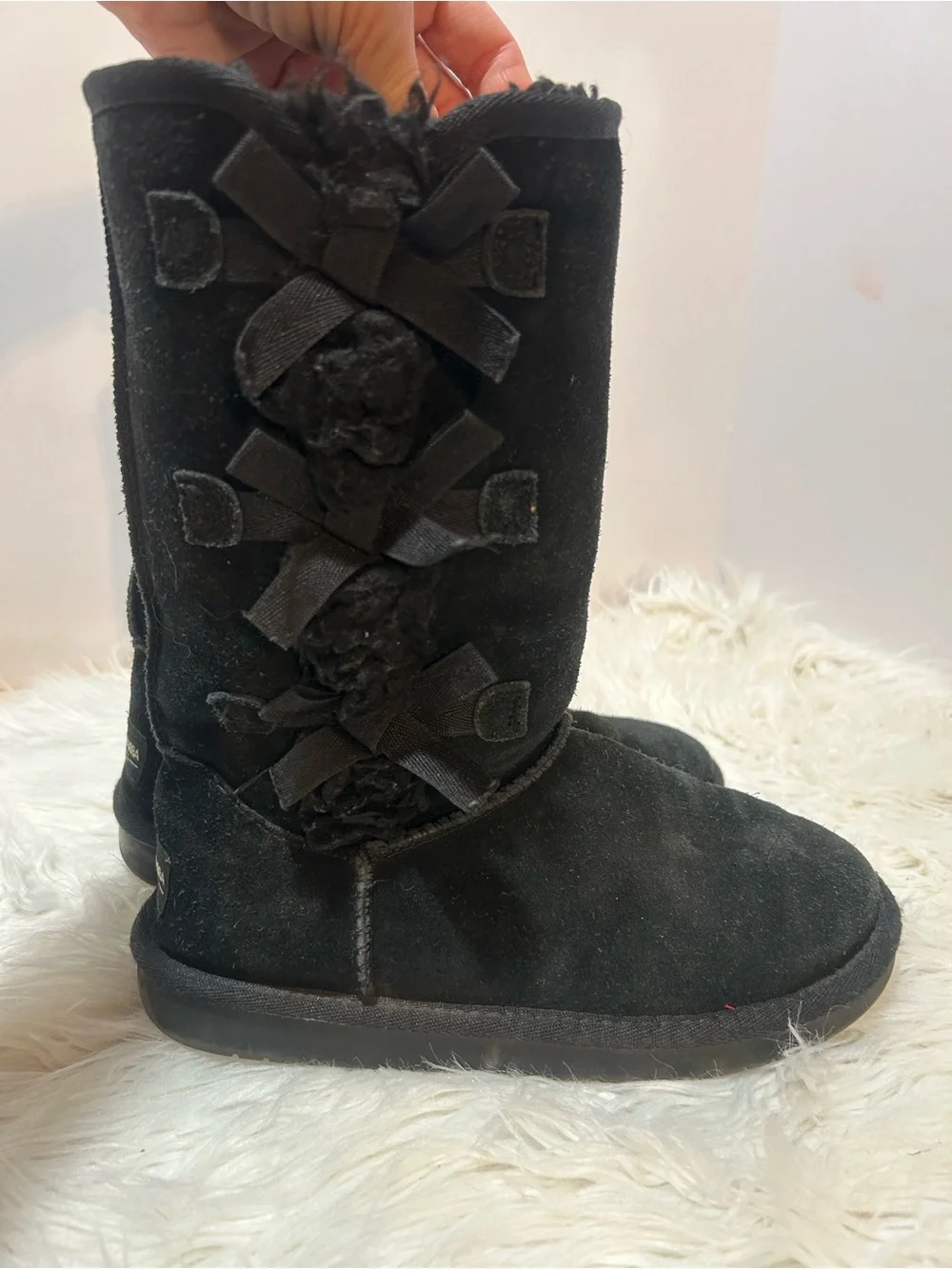 Kids Sz 2 Black Koolaburra Boots with Bow Detail